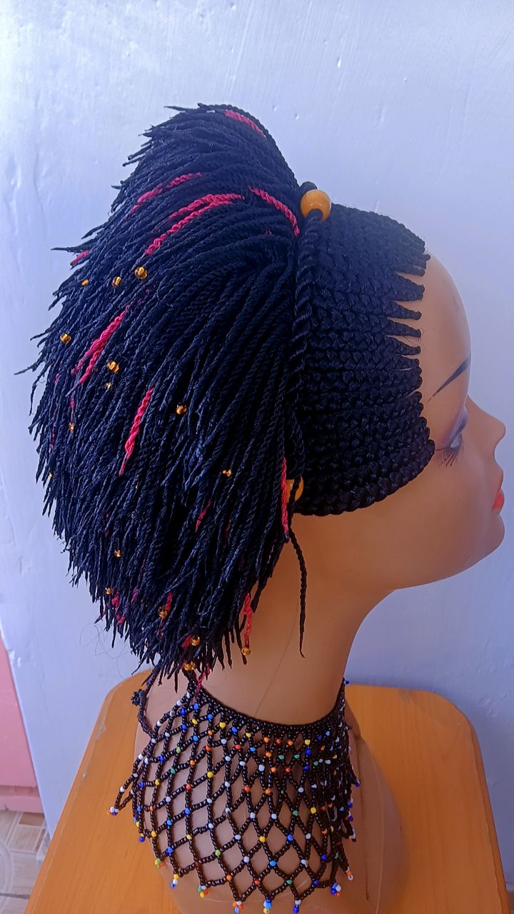 Maasai Wig | Short Kinky-Twist Braided Wig with Color Streaks & Beads