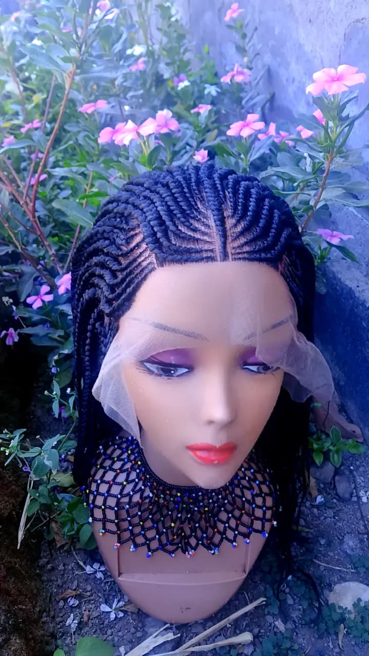 Zuri Feed-In Frontal braided wig