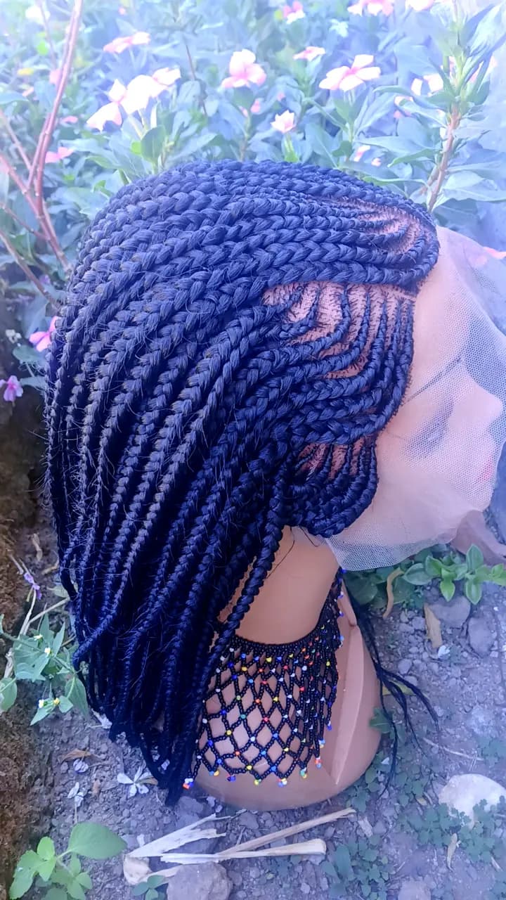 Zuri Feed-In Frontal braided wig