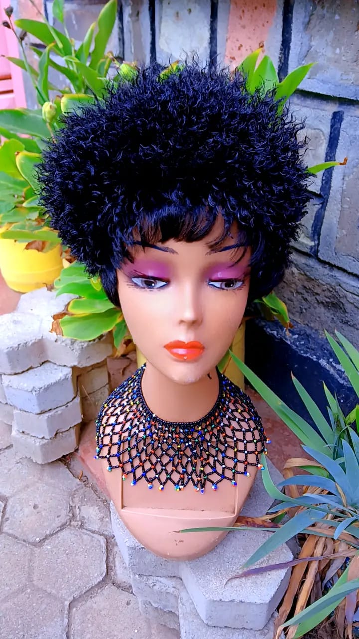 Pendo Curly Crop Wig