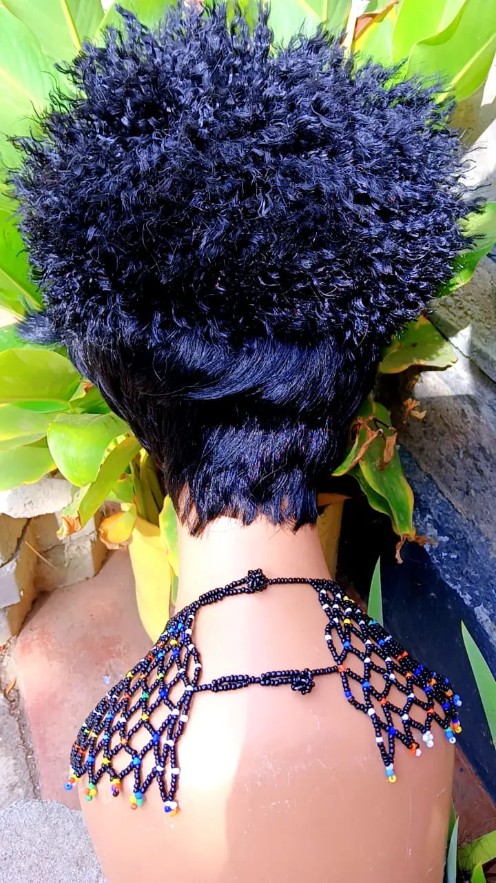 Pendo Curly Crop Wig